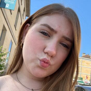 Baby-sitter Beauvais: Emy