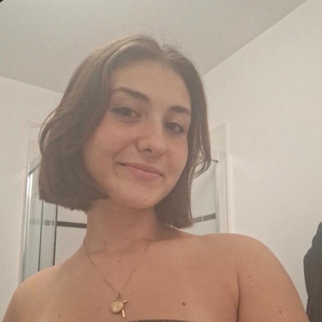 Babysitter in Angers: Illona