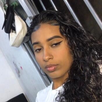 Babysitter in Mesquita: Anna
