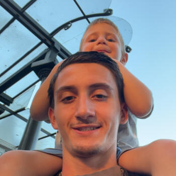 Babysitter Genk: Roan