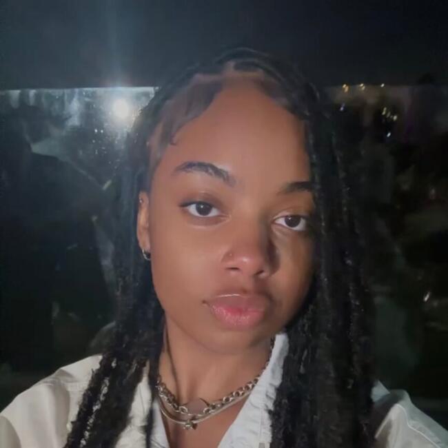 Babysitter in Atlanta: Arianna