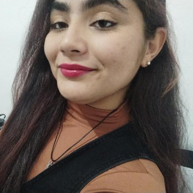 Babysitter in Joinville: Beatriz