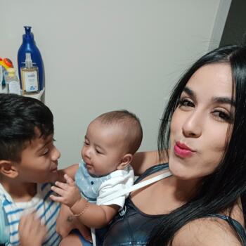 Δουλειά για babysitter στην περιοχή Σαντιάγο: δουλειά φύλαξης παιδιών Cristina