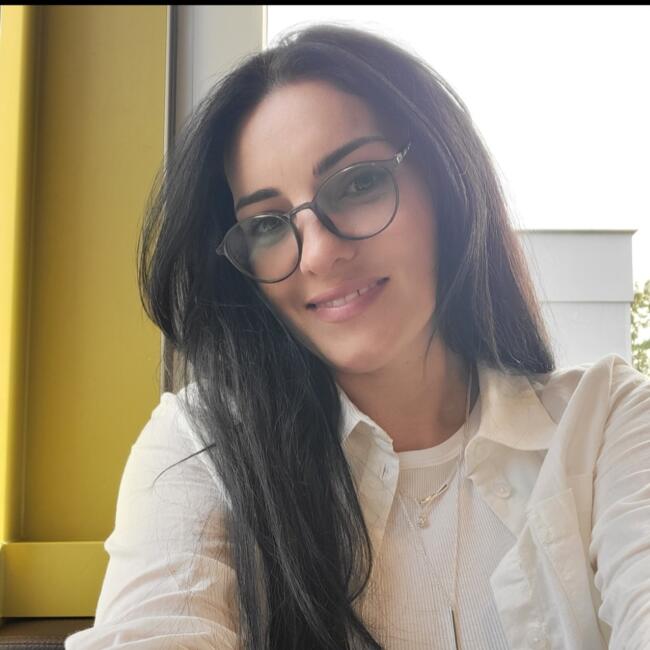 Tata a Bolzano: Konul