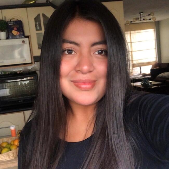 Nanny in Montornès del Vallès: Adriana Eileen