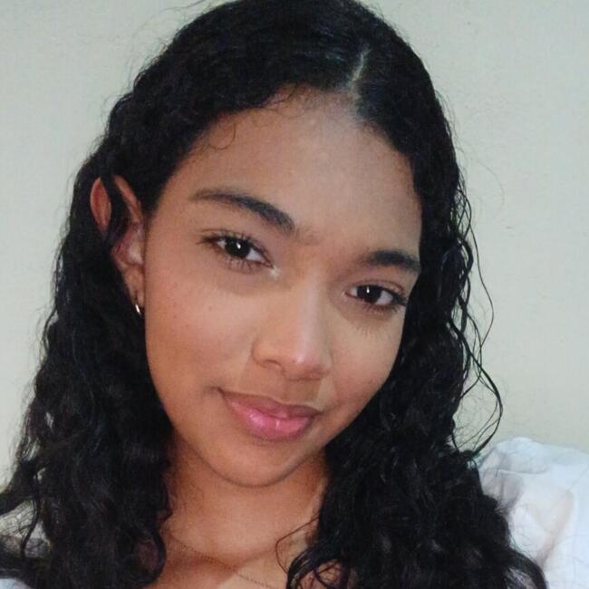 Babysitter in Panama City: Kamila