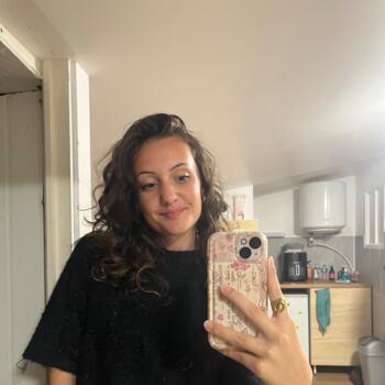Babysitter in Poitiers: Emma