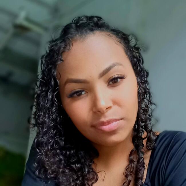Babá em Palhoça: Ana Beatriz