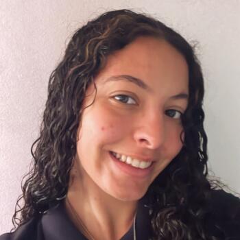 Babysitter em Gaula: Mariana