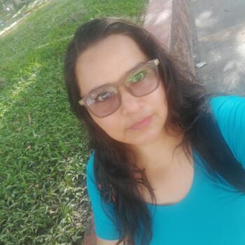 Niñera Dos Quebradas: Dolly Farina