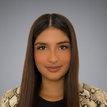 Niñera en Los Andes: Martina