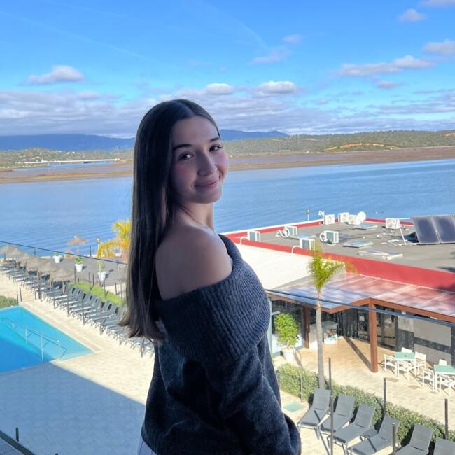 Babysitter em Odivelas: Miriam