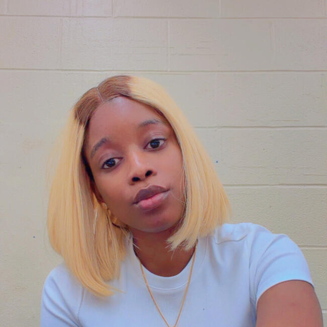 Baby-sitter in Toronto: Yewande