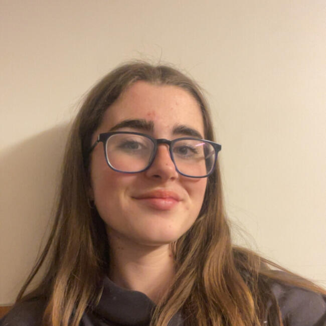 Babysitter in Christchurch: Issy
