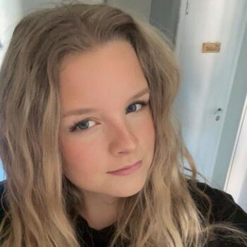 Babysitter in Melbourne: Sara