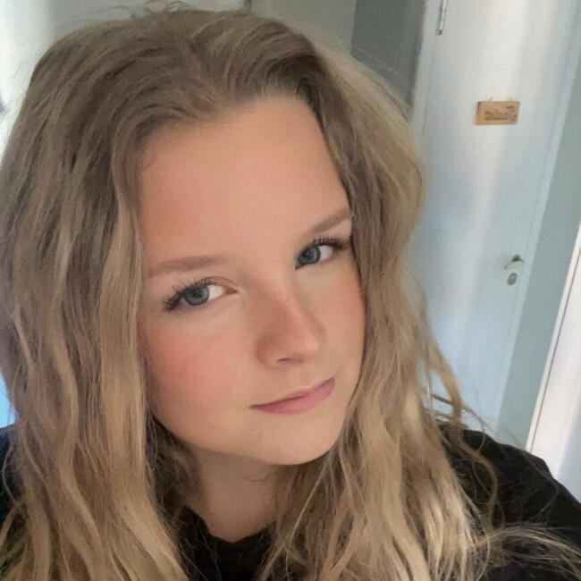 Babysitter in Melbourne: Sara