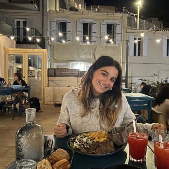 Babysitter in Bordeaux: Celia