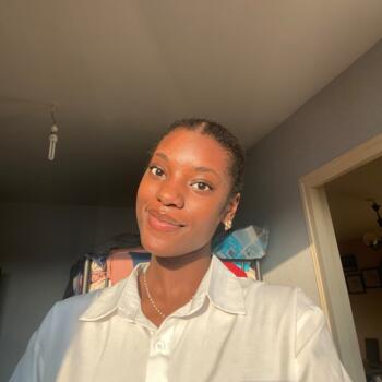 Babysitter in Locminé: Djamila