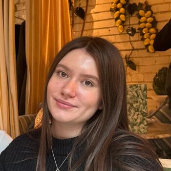 Babysitter in Ashford: Scarlett