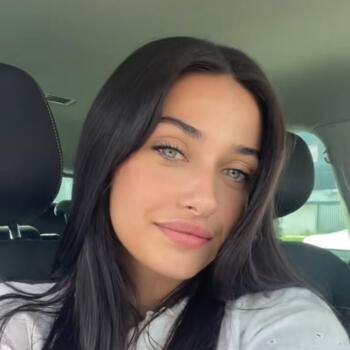 Babysitter Roche-la-Molière: Lorena