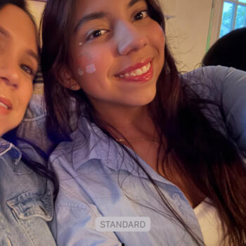 Babysitter Hillside: Valentina