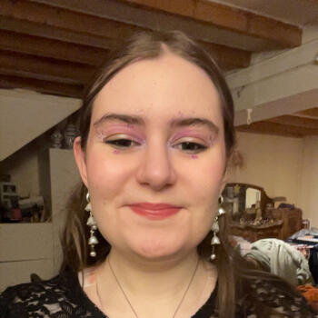 Babysitter in Bourgoin-Jallieu: Elsa