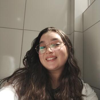 Babysitter in Brasília: Clara