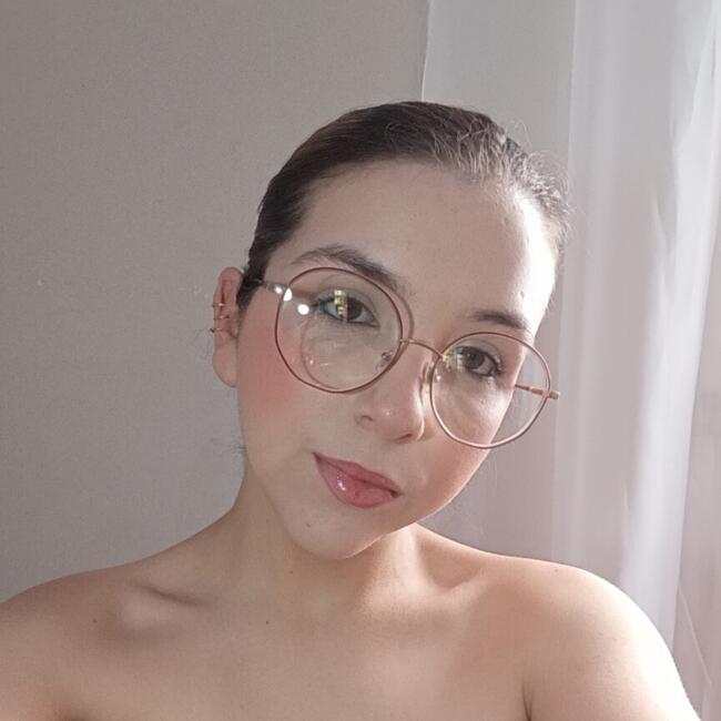 Babá em Jataí: Letícia