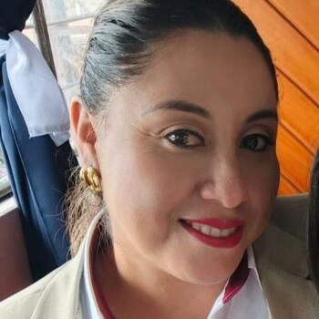 Niñera Ibarra: MARIA ESTHER