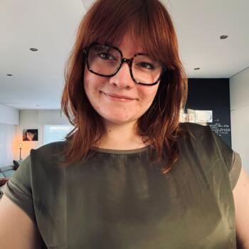 Babysitter Deinze: Helena