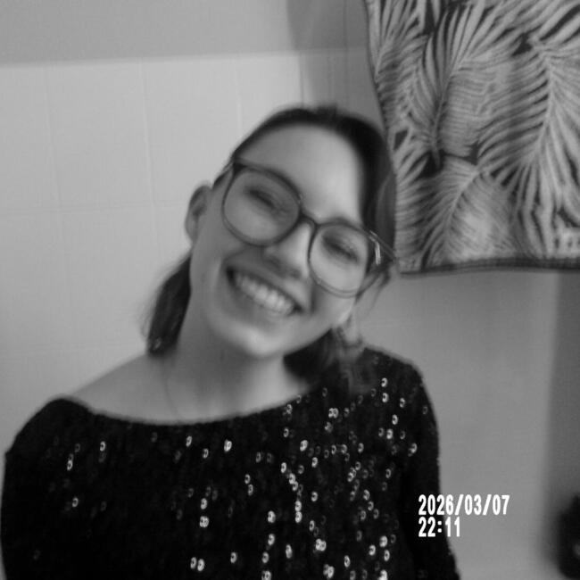 Babysitter in Bouaye: Tina