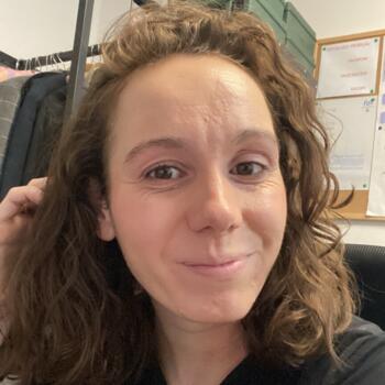 Babysitter in Barry: Katie