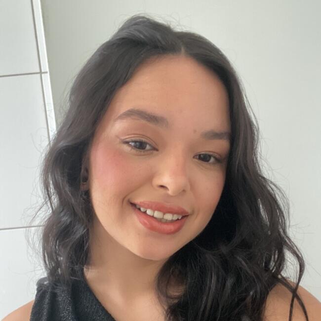 Babysitter in São Luís: Alana