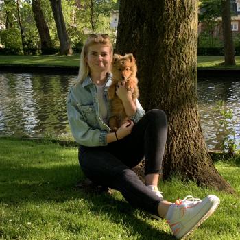 Nanny in Brugge: Laura