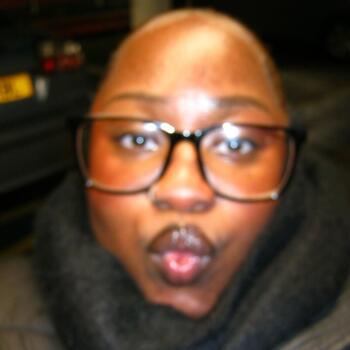 Babysitter in Norwich: Nissi