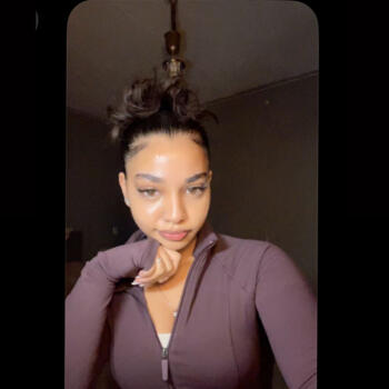 Babysitter Bergschenhoek: Divy