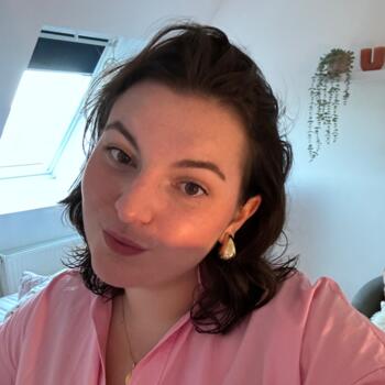 Babysitter in Saint-Martin-du-Fouilloux: Camille