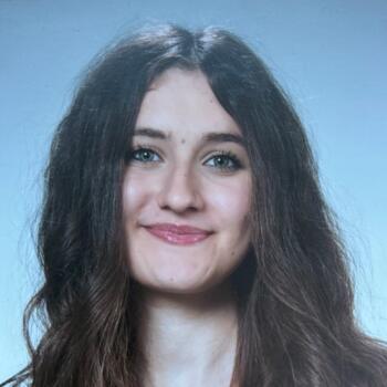 Babysitter in Pitten: Sara