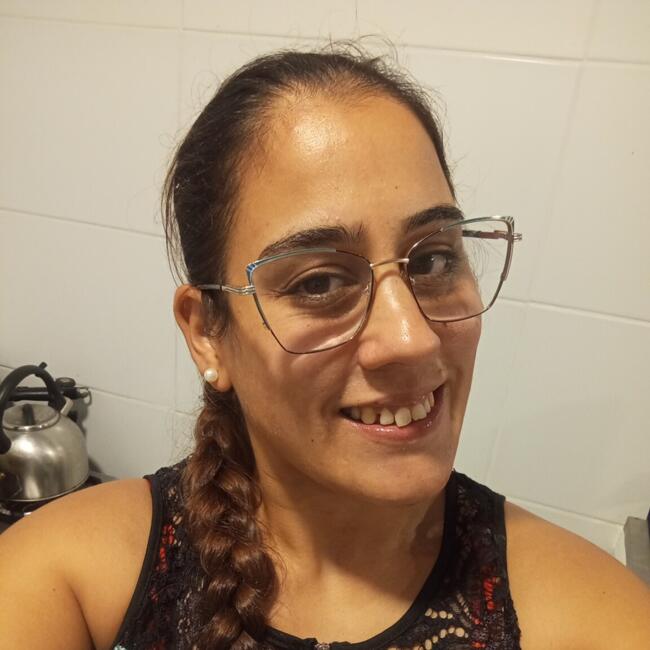 Babysitting job in Colonia Nicolich: Victoria