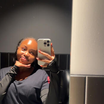 Babysitter in Vancouver: Joy