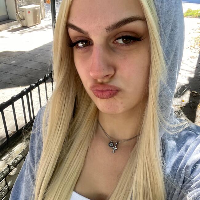 Babysitter στην περιοχή Θεσσαλονίκη: Elena