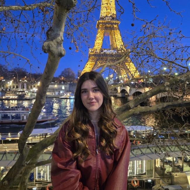 Babysitter in Saint-Denis: Ophélie