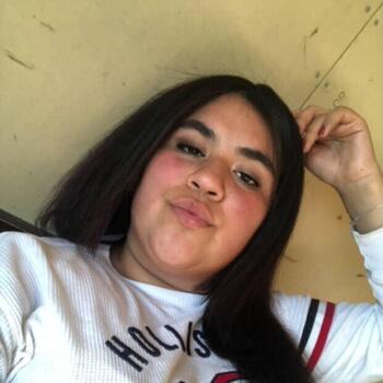 Babysitter in San Antonio: Karina