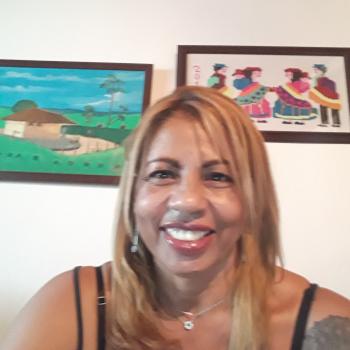 Niñera Bello: NELIDA ROSA