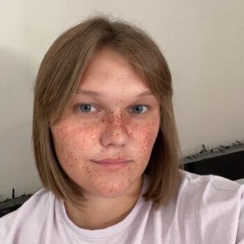 Baby-sitter Hyères: Sara