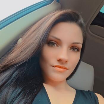 Babysitter in Commerce: Kristina