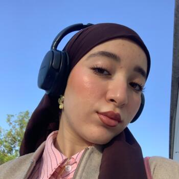 Babysitter in Paris: Imane