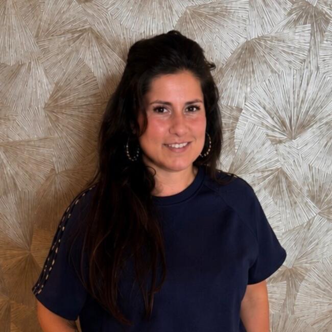 Oppaswerk in Naarden: Stephanie