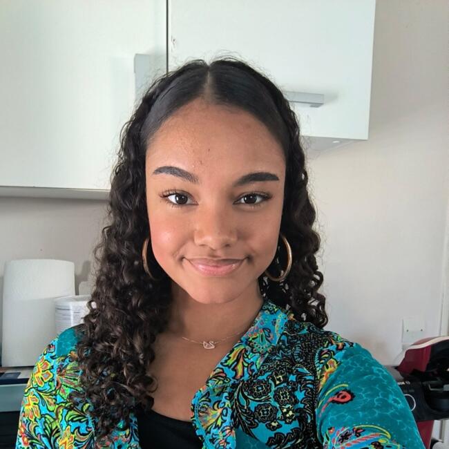 Childminder in La Montagne: Loona