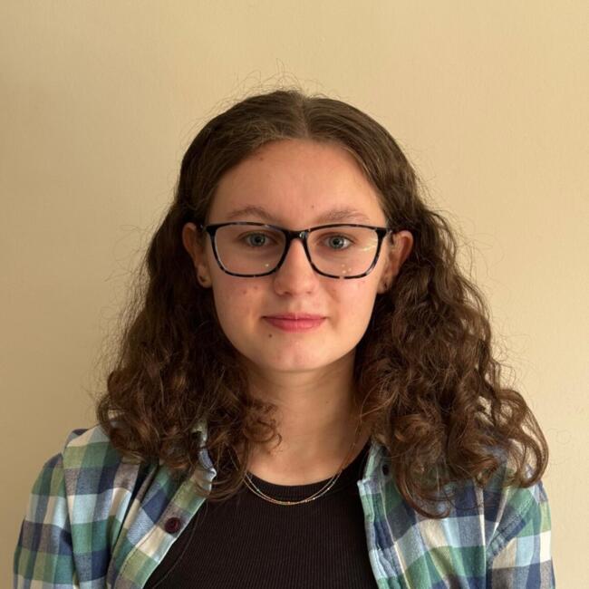 Babysitter in Godalming: Annie